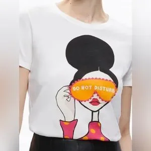 【ALICE + OLIVIA】 Rylyn Staceface Ss Crew Nk Top Alice And Olivia 'rylyn' Stace Face Strawberry Print Cotton
